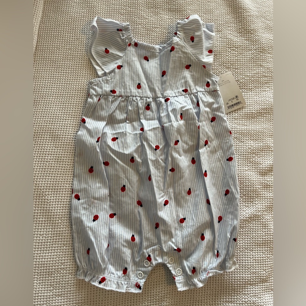 Carter’s girls’ ladybug sun suit, size 6 months, new with tags